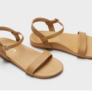 Secra shoes.  Brand new, never worn.